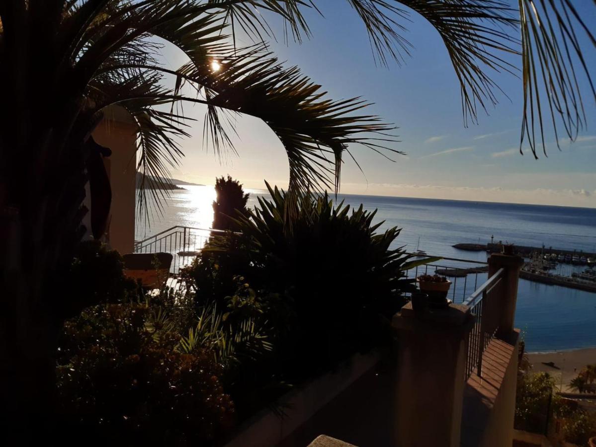 Villa L'Ensoleillee Vue Panoramique Mer, 250 M De La Plage Et Du Centre Ville Menton Kültér fotó