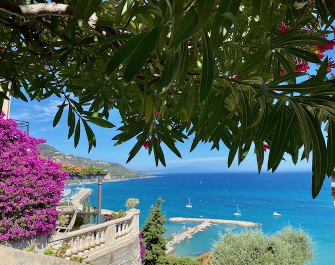 Villa L'Ensoleillee Vue Panoramique Mer, 250 M De La Plage Et Du Centre Ville Menton Kültér fotó
